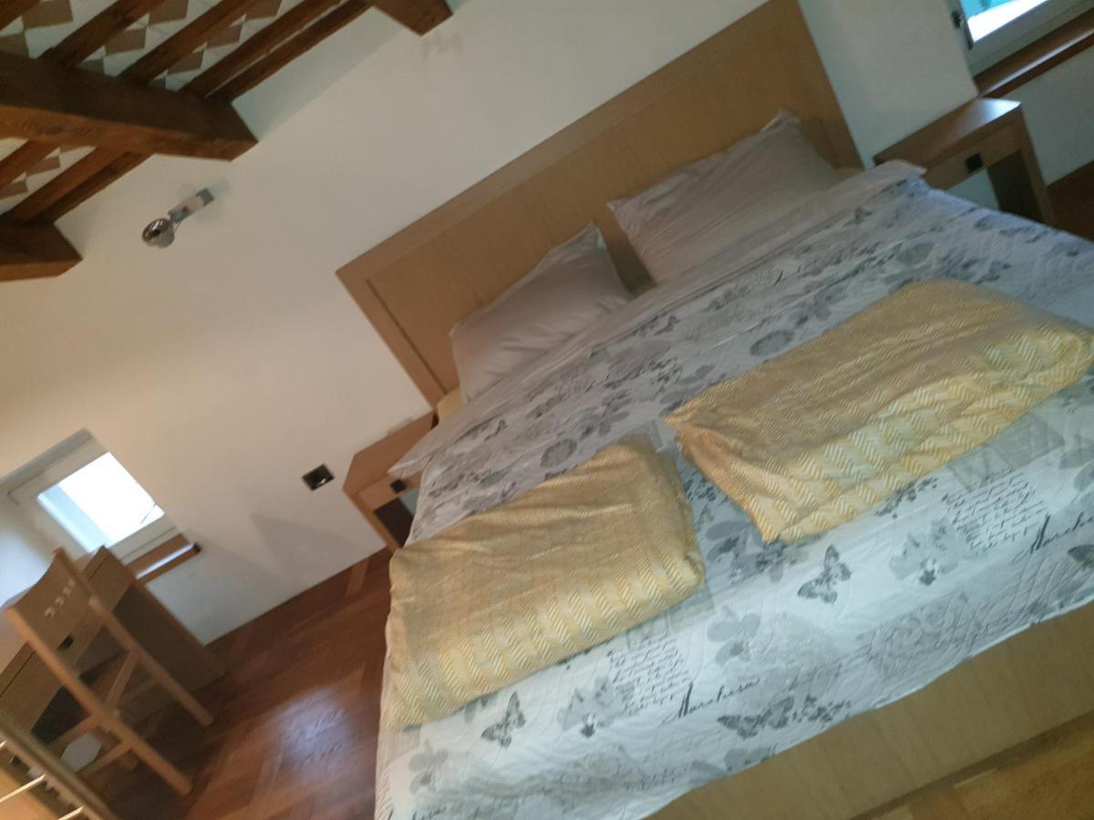 Smartno Apartmaji Goran Apartment คอจส์โค ภายนอก รูปภาพ