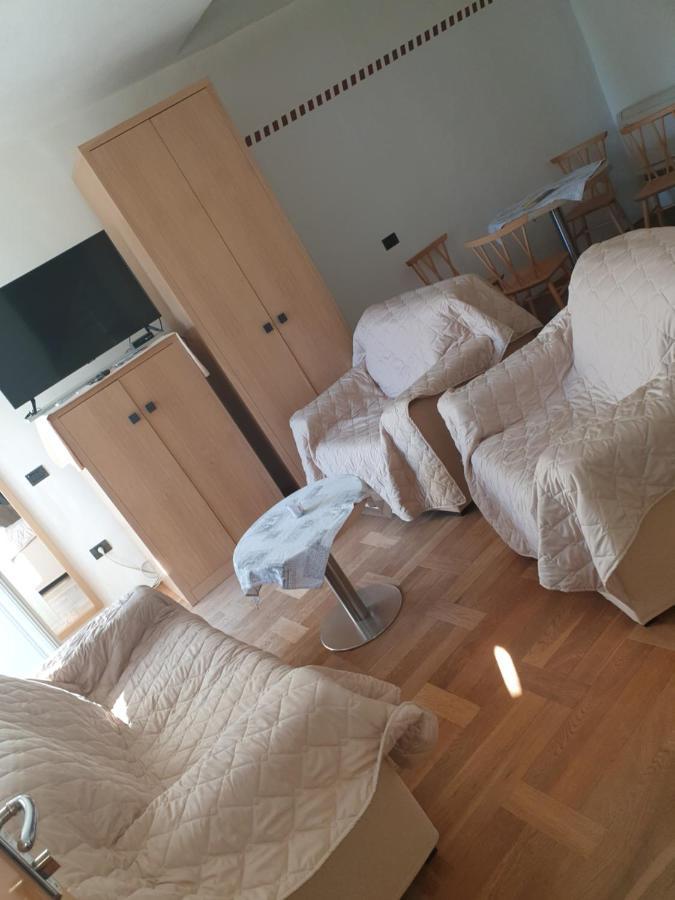 Smartno Apartmaji Goran Apartment คอจส์โค ภายนอก รูปภาพ